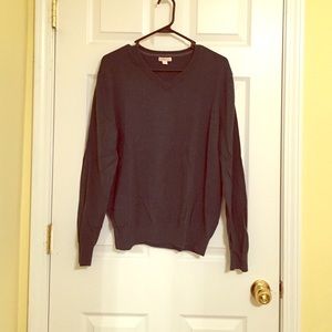Men's dark green sweater