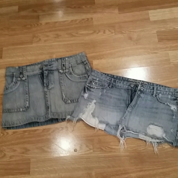 Two mini skirts American Eagle and Abercrombie