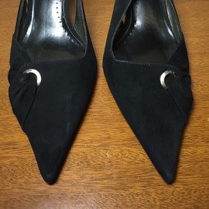 BCBGIRLS black kitten heel
