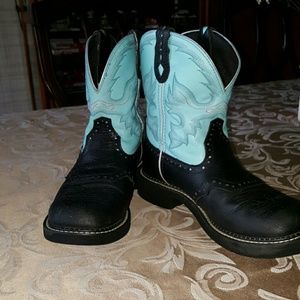 Justin Gypsy Boots Size 8 1/2 euc
