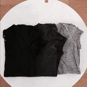 (3) American Eagle Favorite T-Shirt