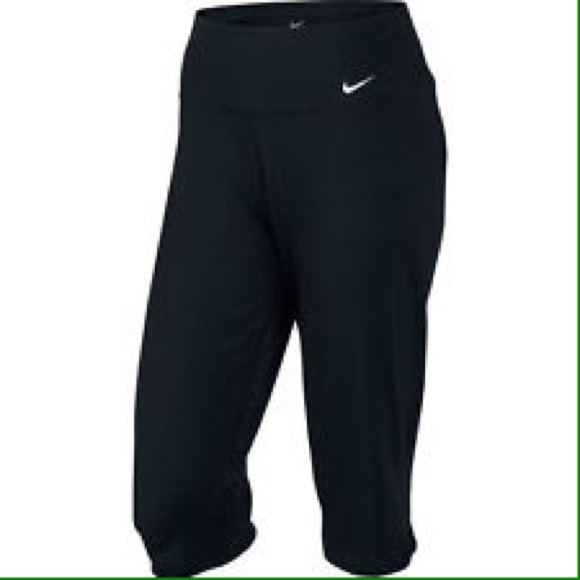 Nike Yoga Crops