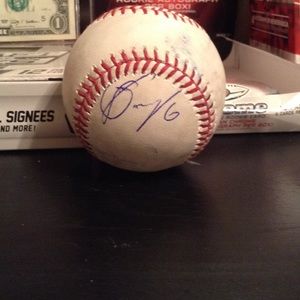 Jonathan schoop autographed baseball