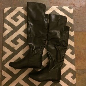 Black Knee Boots
