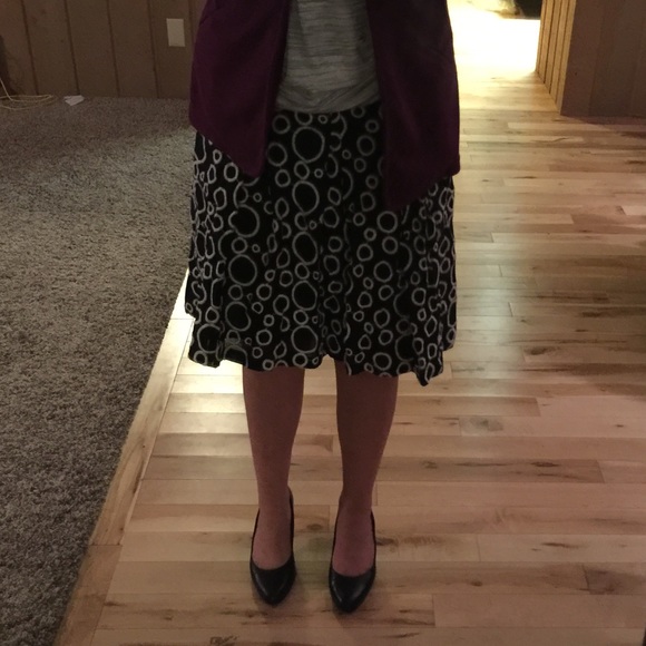 Ann Taylor High Wasted Skirt - Picture 4 of 4