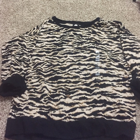 Jones New York long sleeve shirt