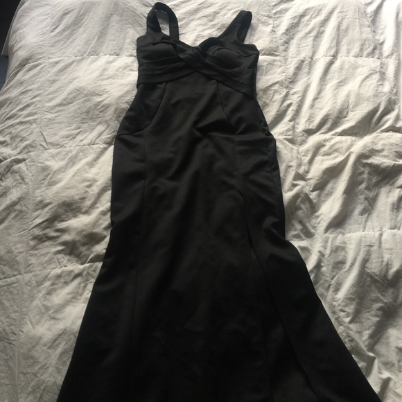 Black Gown (worn once) - Picture 2 of 4