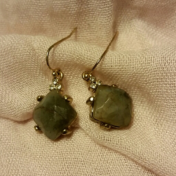 Loft grey stone earrings