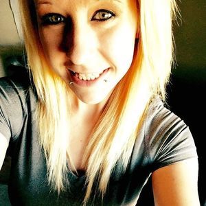 Meet your Posher, Abbey