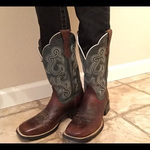 Brand new no tags. Size 6 Ariat cowgirl boots