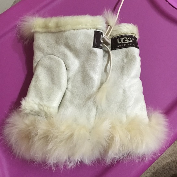 UGG gloves