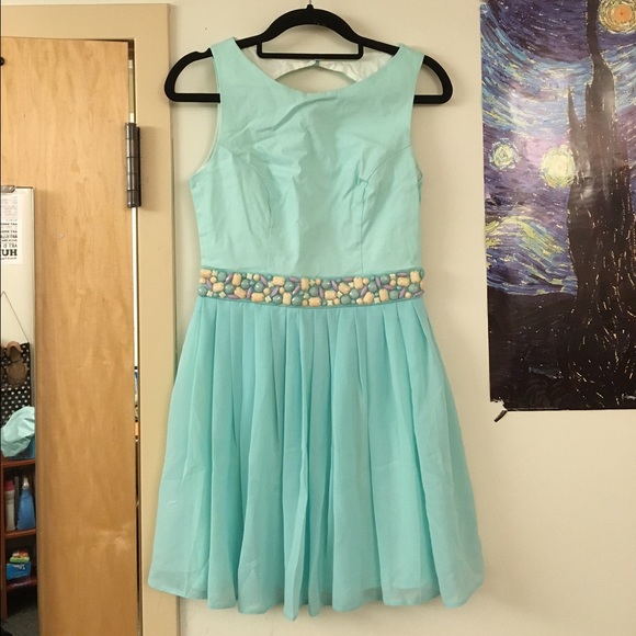 ASOS (Elise Ryan) Mint Dress - Picture 2 of 4