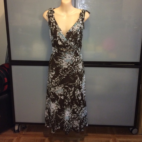 Brown floral patterned dress
