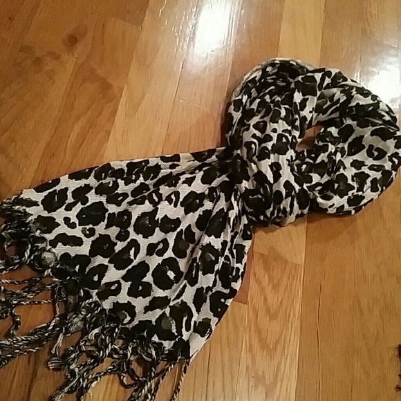 3 SCARF BUNDLE! - Picture 2 of 4