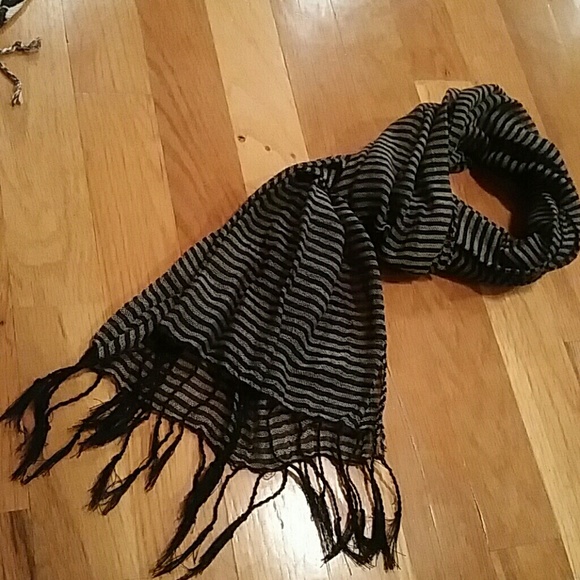 3 SCARF BUNDLE! - Picture 3 of 4