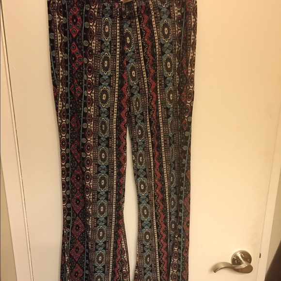 Size L patterned flares