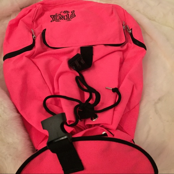 💥SOLD💥VS Pink On The Go Bundle - Picture 2 of 4