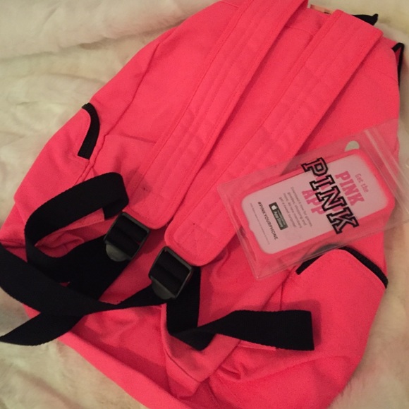 💥SOLD💥VS Pink On The Go Bundle - Picture 4 of 4