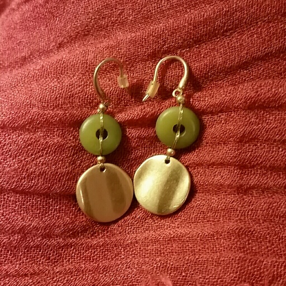 Kenneth Cole gold and green earrings