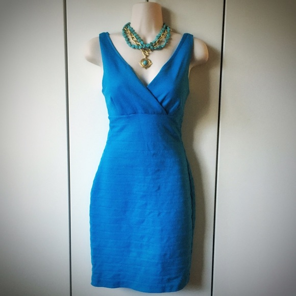 ⚡️EUC⚡️EXPRESS Turquoise Sleeveless Bandage Dress