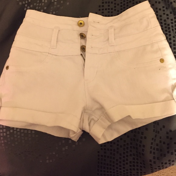High waisted Refuge shorts