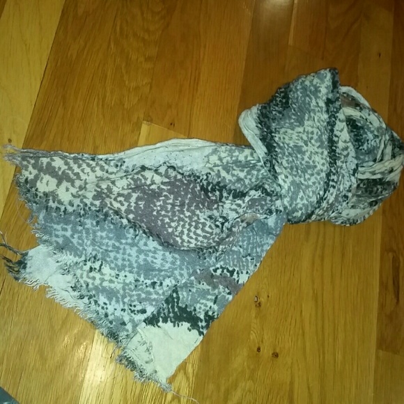 3 SCARF BUNDLE! - Picture 4 of 4