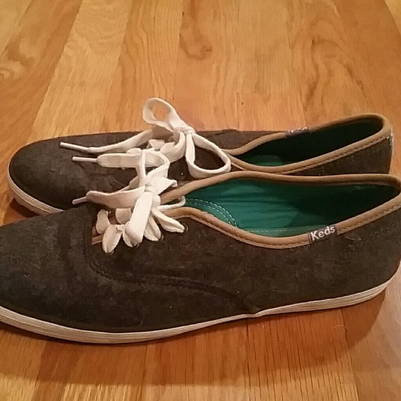 Gray Keds size 8! - Picture 2 of 3