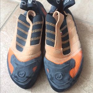 Scarpa Instinct Climbing Shoes -Size 37