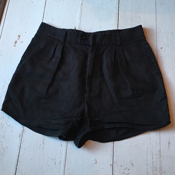 Size 2, black high waisted linen shorts