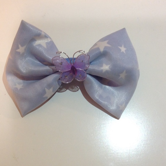 2.5"x4" baby blue handmade bow