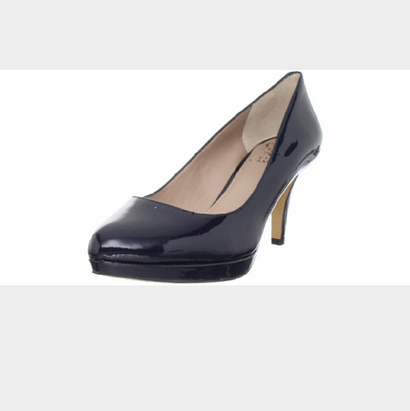 Navy blue pumps. Vince Camuto