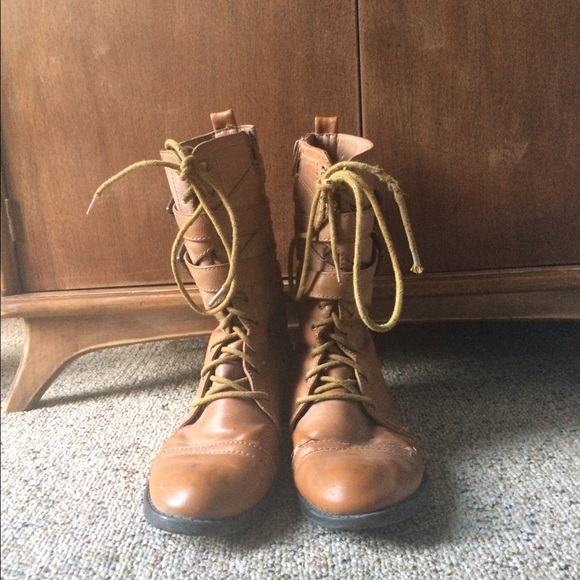 Shoes - Light leather combat boots Shoes - Light leather combat boots