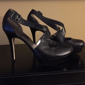 Guess heels