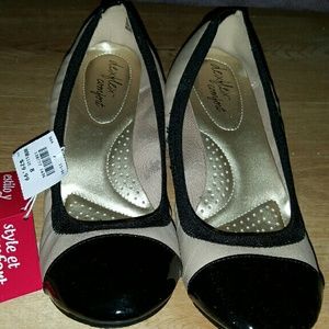 Deflex comfort shoes from Payless NWT