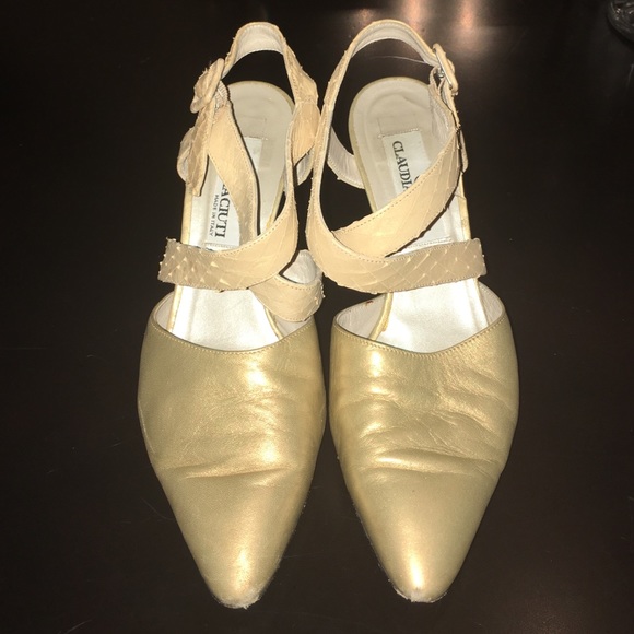 Claudia Ciuti pointed strap heel