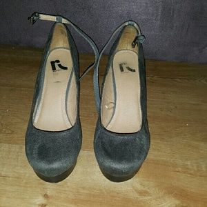 Report brand faux suede wedges