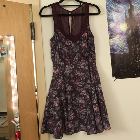 Kimchi Blue Floral Dress - Picture 2 of 4