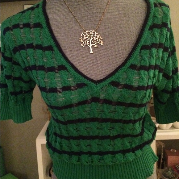 Light weight open knit green and navy sweater. MED - Picture 1 of 3