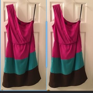 One shoulder dress