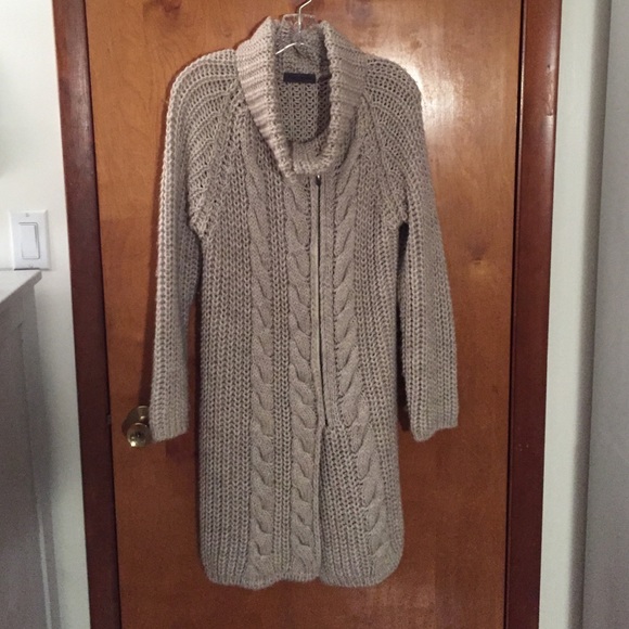 Elsamanda cable knit zip cardigan