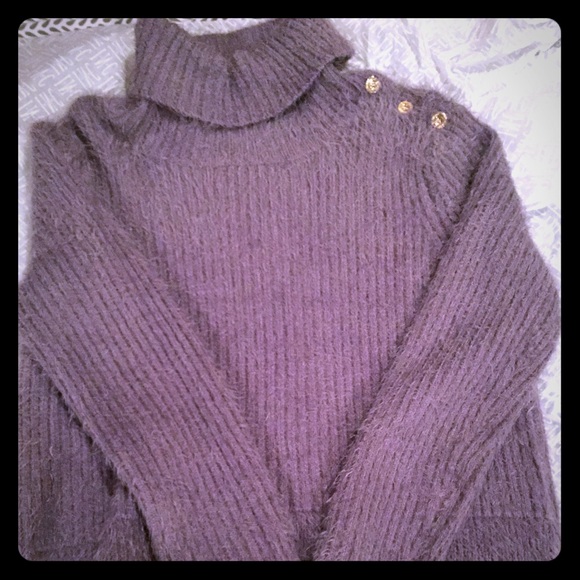Bebe sweater