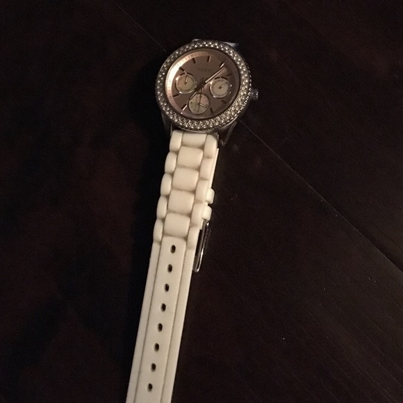 Fossil Watch - Picture 2 of 2