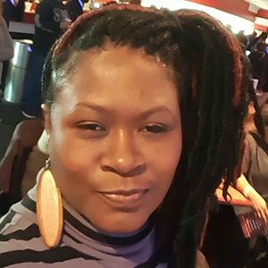 Meet your Posher, Monica