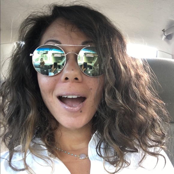 Meet your Posher, Nadine - Picture 6 of 8