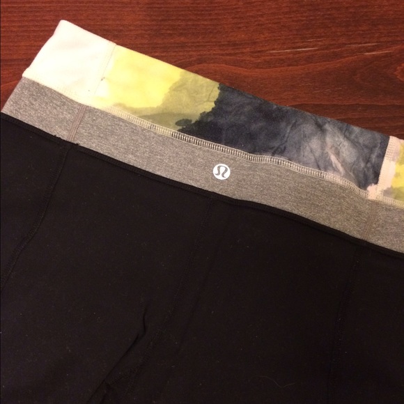 Lululemon yoga capris