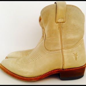 Frye Cowboy Bootie