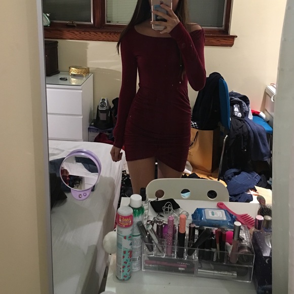 Lulu's maroon body con dress