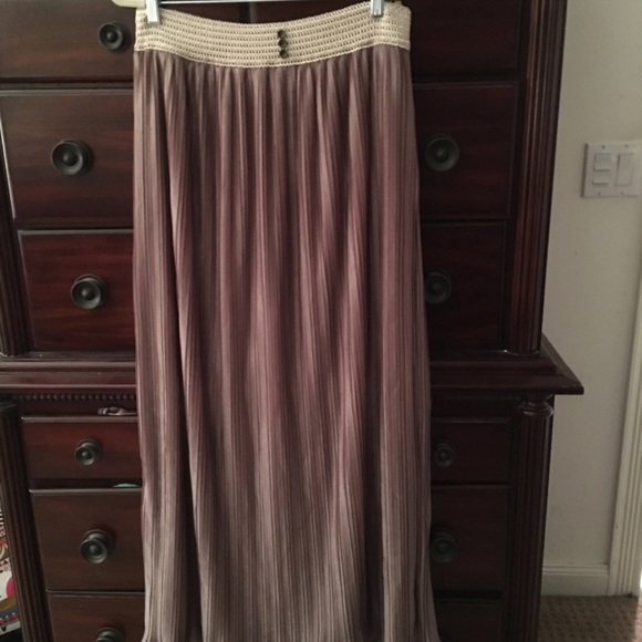 Forever 21 skirt