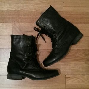 Steve Madden Troopa Boot