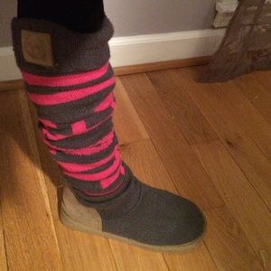 Rare VS PINK slipper boots!!